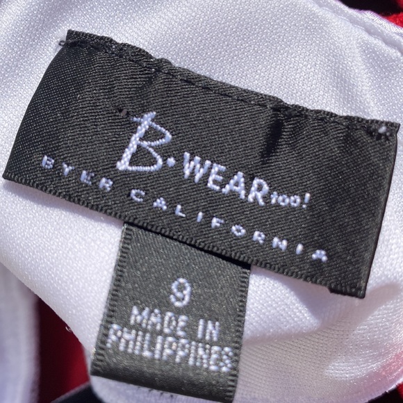 Black and White Dress with Red Sash - Picture 7 of 7